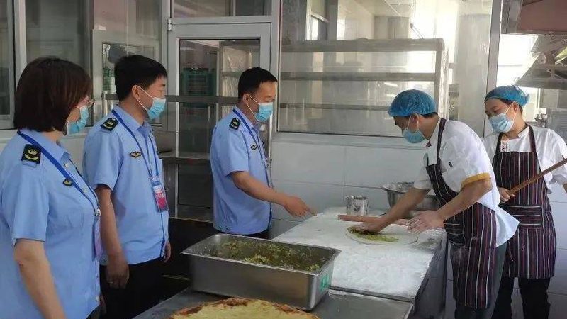 选择食品招商平台时，首先要关注平台的资质。一个正规的招商平台，通常具备以下资质：